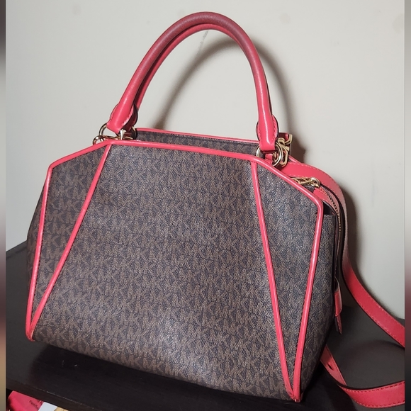 Michael Kors Cleo Medium Logo Satchel - Picture 2 of 3